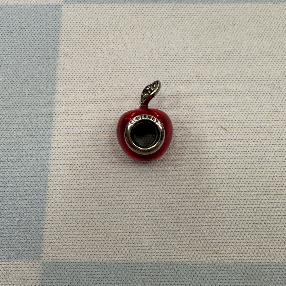 Pandora Disney Snow White Red Apple Enamel - Picture 5 of 6